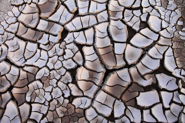 Kiszáradt agyagos talaj
Forrás: pixabay.com