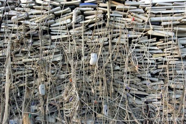 A kínai Guiyu-ba óránként 4000 tonna e-hulladék érkezik
Forrás: greenpeace.org