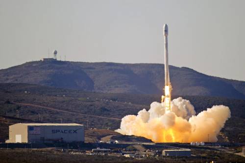 A SpaceX először hozta vissza a rakétáját