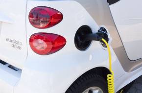 ITM: elektromos járművekkel segítik a segélyszervezeteket