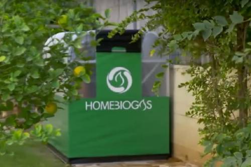 Íme a kisméretű házi komposztáló-biogázüzem