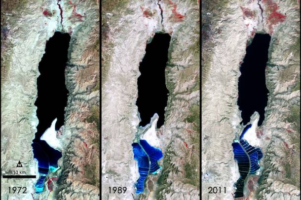Holt-tenger: Ma is táplálja a Jordán folyó, mégis, vízszintje folyamatosan csökken a vízkivétel miatt. A csökkenő vízutánpótlás miatt kettészakadt, déli része fokozatosan kiszárad.
Forrás: wikipedia.org