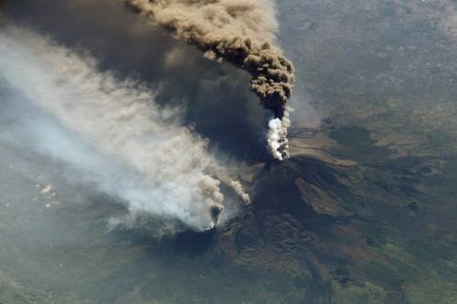 Ismét kitört az Etna