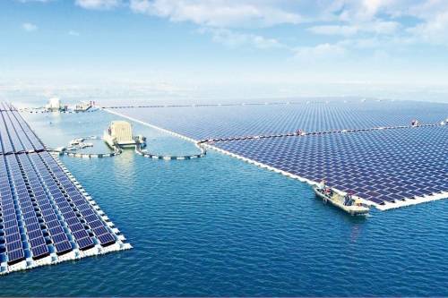 Teljes kapacitással üzemel a világ legnagyobb úszó naperőműve!
