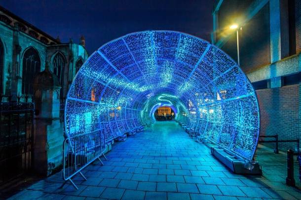 LED-es fényforrásokkal díszített alagút (Norwich, Anglia) - a kép illusztráció
Forrás: pixabay