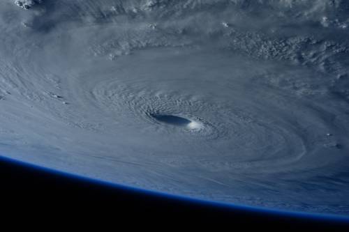 Még a Föld felszíne is behorpadt a Harvey hurrikánnal lezúduló eső hatására!