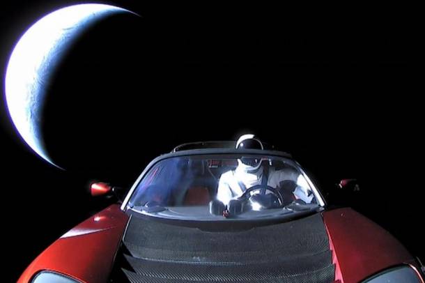 A kocsi a Nap körül elliptikus pályára állt
Forrás: Spacex