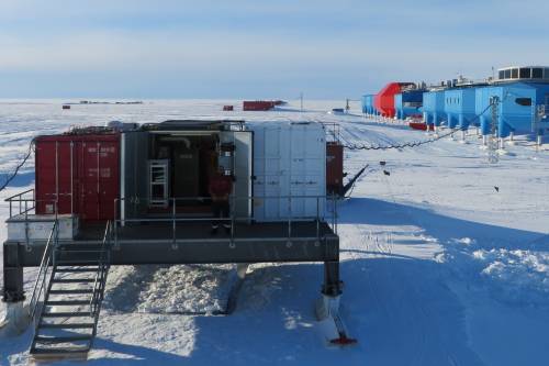 Veszélybe került egy antarktiszi kutatóbázis, be kellett zárni
