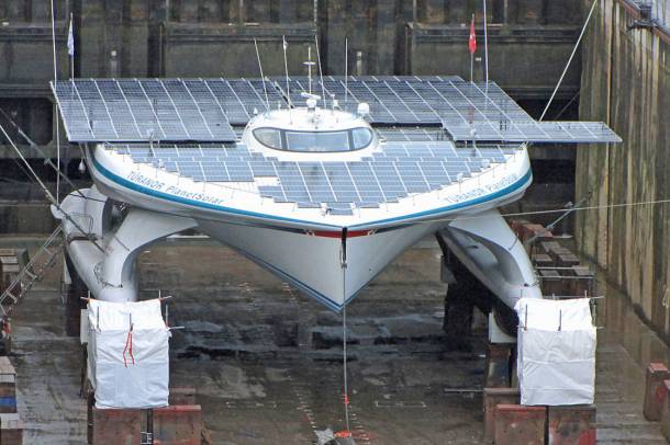 A Turanor névre keresztelt napelemes hajó építése közben
Forrás: commons.wikimedia.org
Szerző: Julien1978