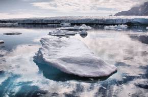 Több mint 50 tóra bukkantak a grönlandi jégmező alatt