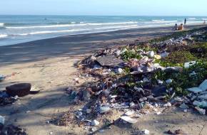 Műanyag-apokalipszis: 1,3 milliárd tonna műanyagszemét halmozódhat fel a világon 2040-ig