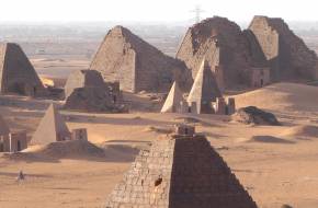 Ősi piramisokat moshat el az áradás Szudánban
