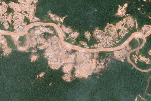 Kulcsfontosságú ökológiai rendszereket, közösségek százait fenyegeti az amazonasi bányászat