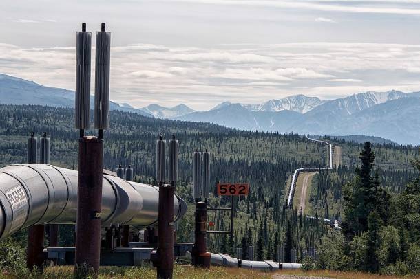Az alaszkai olajvezeték
Forrás: commons.wikimedia.org
Szerző: Kenneth John Gill aka Gillfoto