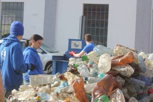 7 tonna Tiszából kigyűjtött hulladék hasznosul újra