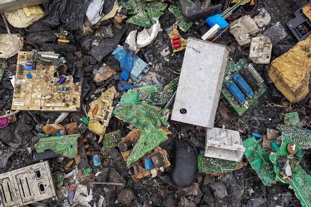 Az e-hulladék rengeteg káros anyagot tartalmaz
Forrás: commons.wikimedia.org
Szerző: Muntaka Chasant