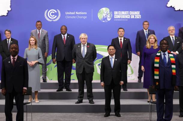 A klímacsúcs résztvevői, középen Boris Johnsonnal
Forrás: www.flickr.com
Szerző: Number 10