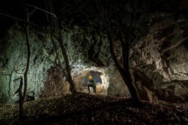 Prakfalvi Péter geológus az újonnan felfedezett barlangban november 24-én
Forrás: mti.hu
Szerző: MTI/Komka Péter
