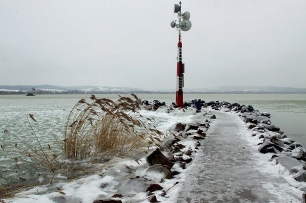 Jég borít mindent a Balaton északi partján
Forrás: MTI
Szerző: Nagy Lajos