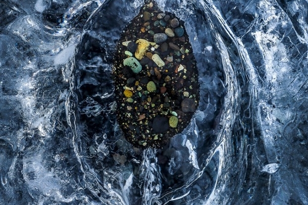 "Furcsa tó közepén"
Forrás: checkmydream.fr
Szerző: Raspiengeas Nicolas