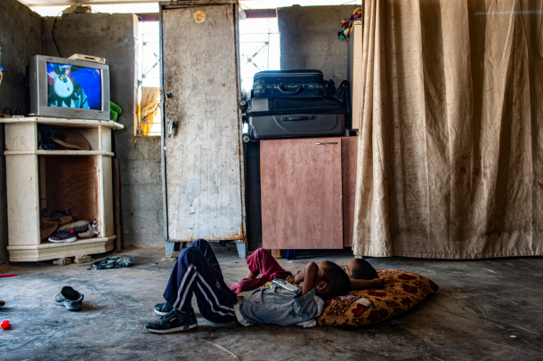 Tévénézés otthon
Forrás: mti.hu
Szerző: Kallos Bea